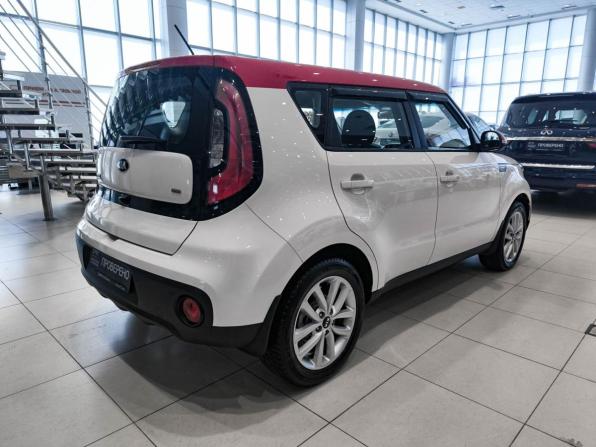 Kia Soul II Рестайлинг с пробегом 2018 года, цена 1 610 000 рублей, 82836 км, хэтчбек, Автокод Объявления