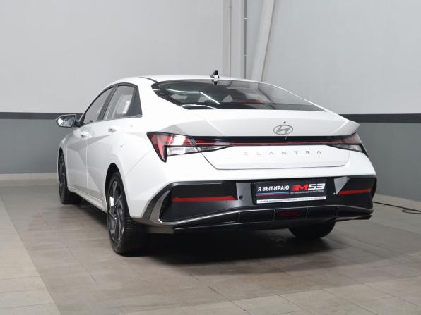 Hyundai Elantra VII (CN7) Рестайлинг с пробегом 2025 года, цена 2 599 995 рублей, 14 км, седан, Автокод Объявления