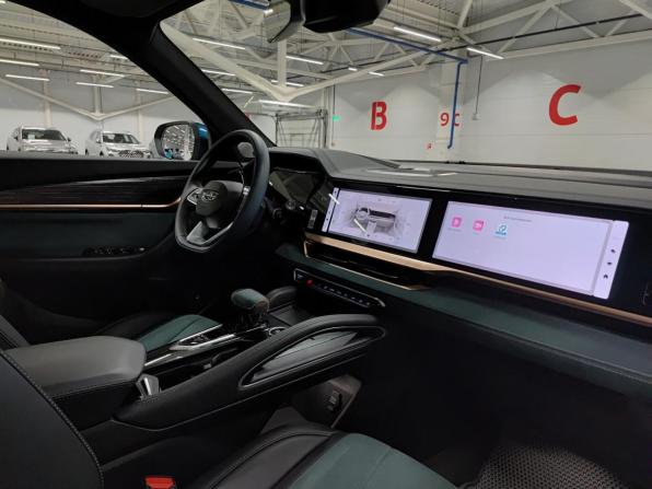 Geely Monjaro I с пробегом 2023 года, цена 3 380 000 рублей, 28401 км, внедорожник, Автокод Объявления