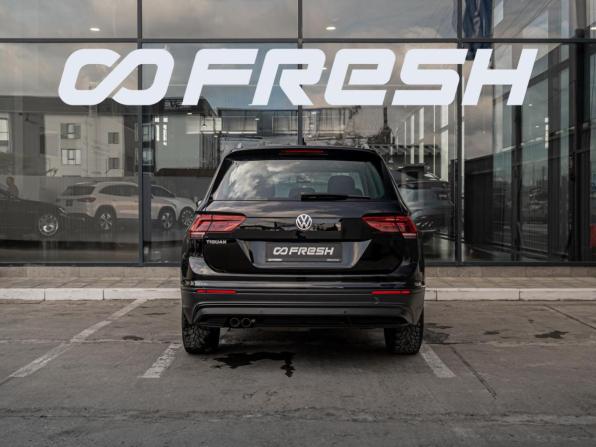 Volkswagen Tiguan II с пробегом 2018 года, цена 2 250 000 рублей, 193088 км, внедорожник, Автокод Объявления