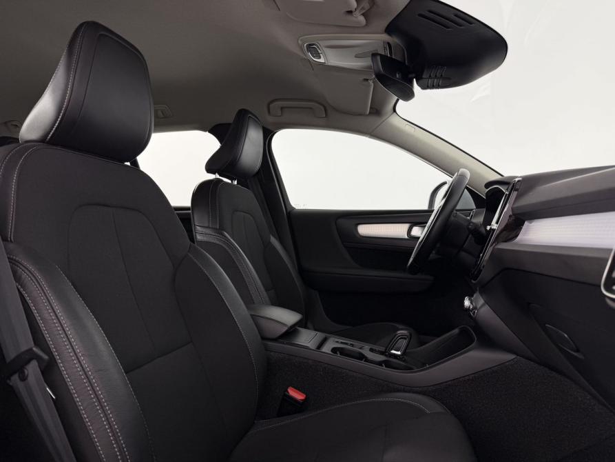 Volvo XC40 I Калининград  - изображение 17