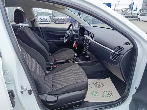 Kia Rio IV с пробегом 2018 года, цена 1 299 995 рублей, 46000 км, седан, Автокод Объявления