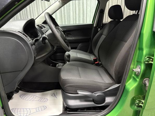 Skoda Fabia II Рестайлинг с пробегом 2010 года, цена 806 000 рублей, 146904 км, хэтчбек, Автокод Объявления