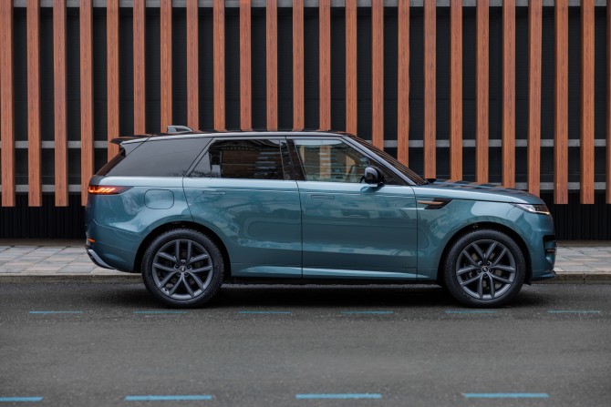 Новый Land Rover Range Rover Sport III 2024 года, цена 23 000 000 рублей, внедорожник, Автокод Объявления
