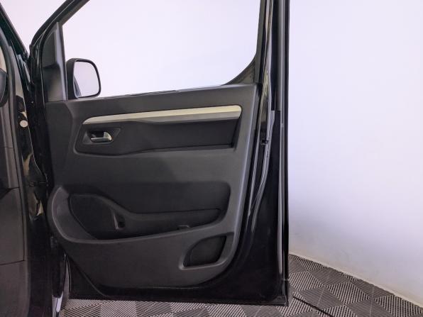 Citroen SpaceTourer I с пробегом 2019 года, цена 3 590 000 рублей, 53000 км, минивэн, Автокод Объявления