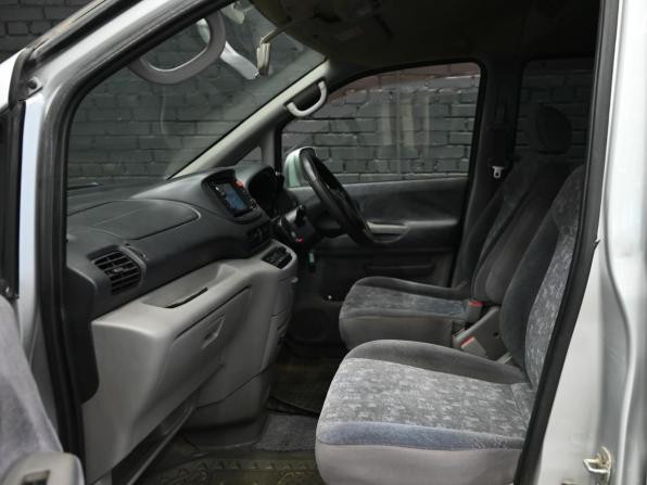 Nissan Serena II (C24) с пробегом 2000 года, цена 585 000 рублей, 319053 км, минивэн, Автокод Объявления