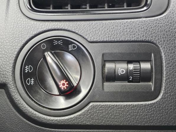 Volkswagen Polo V с пробегом 2014 года, цена 899 000 рублей, 187928 км, седан, Автокод Объявления
