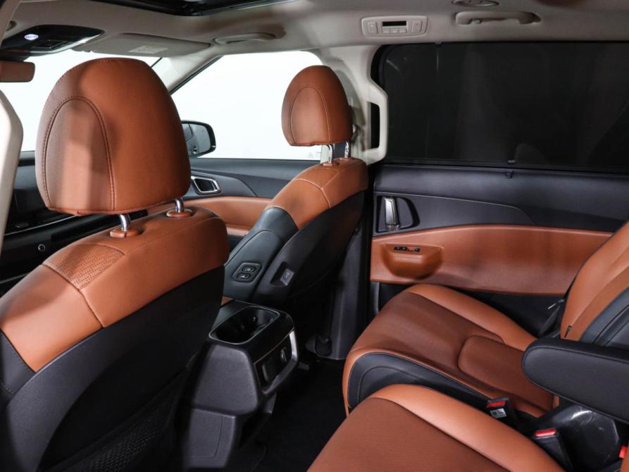 Kia Carnival IV Рестайлинг Химки  - изображение 12
