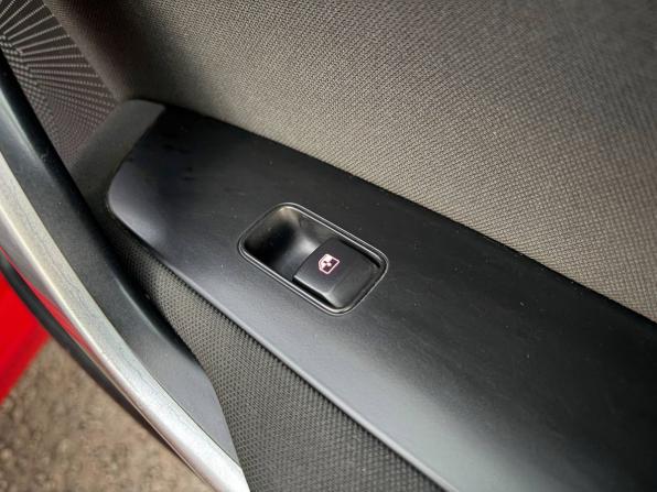 Kia Ceed III с пробегом 2018 года, цена 1 365 000 рублей, 163000 км, хэтчбек, Автокод Объявления