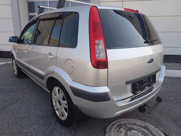 Ford Fusion I Рестайлинг с пробегом 2006 года, цена 470 000 рублей, 200000 км, хэтчбек, Автокод Объявления