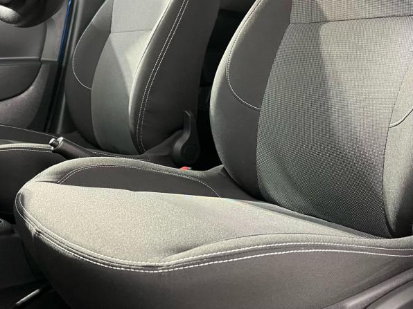 Renault Sandero II Рестайлинг с пробегом 2021 года, цена 1 400 000 рублей, 28850 км, хэтчбек, Автокод Объявления