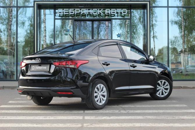 Hyundai Solaris II Рестайлинг с пробегом 2021 года, цена 1 895 000 рублей, 52097 км, седан, Автокод Объявления