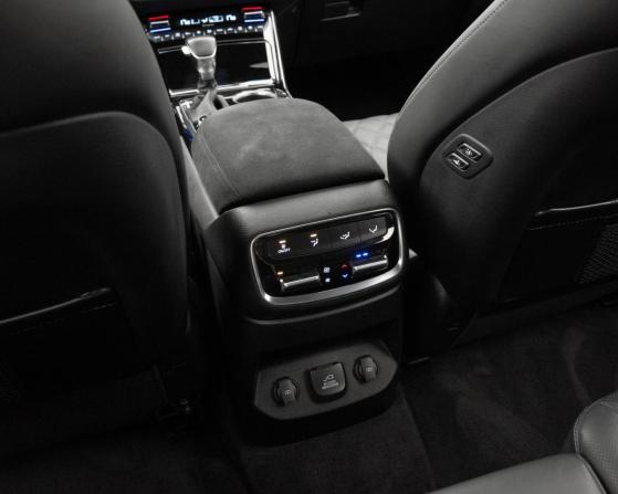 Kia Mohave I Рестайлинг 2 с пробегом 2022 года, цена 5 290 000 рублей, 60383 км, внедорожник, Автокод Объявления