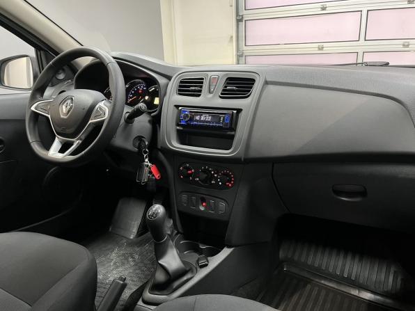 Renault Sandero II Рестайлинг с пробегом 2020 года, цена 950 000 рублей, 109929 км, хэтчбек, Автокод Объявления