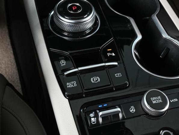 Kia K5 III Рестайлинг с пробегом 2025 года, цена 4 539 000 рублей, 9044 км, седан, Автокод Объявления