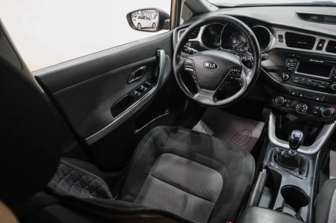 Kia Ceed II с пробегом 2013 года, цена 799 000 рублей, 212000 км, хэтчбек, Автокод Объявления