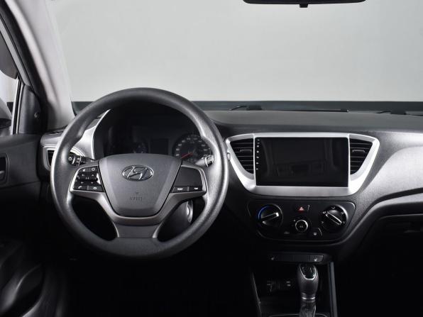 Hyundai Solaris II Рестайлинг с пробегом 2020 года, цена 1 399 999 рублей, 104628 км, седан, Автокод Объявления