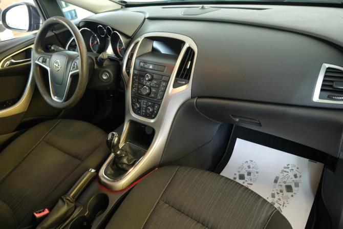 Opel Astra J с пробегом 2012 года, цена 929 000 рублей, 104000 км, хэтчбек, Автокод Объявления