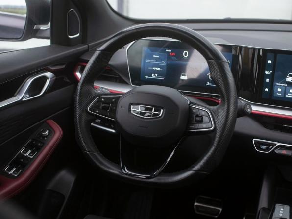 Geely Coolray I Рестайлинг с пробегом 2023 года, цена 2 000 000 рублей, 45400 км, внедорожник, Автокод Объявления