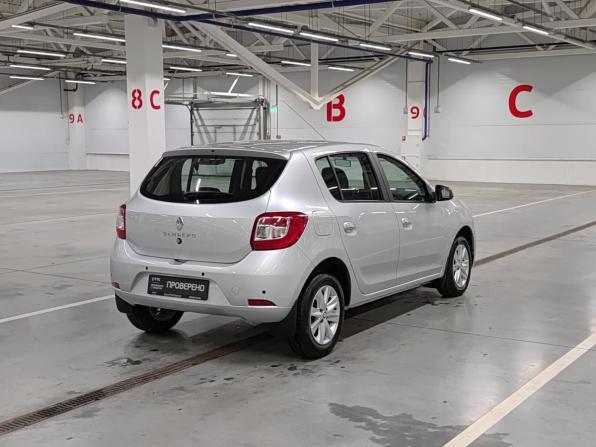 Renault Sandero II Рестайлинг с пробегом 2020 года, цена 1 120 000 рублей, 102001 км, хэтчбек, Автокод Объявления