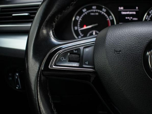 Skoda Superb III с пробегом 2018 года, цена 1 998 000 рублей, 72744 км, лифтбек, Автокод Объявления