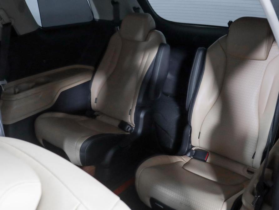 Kia Carnival IV Москва  - изображение 16