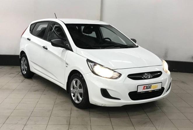 Hyundai Solaris I с пробегом 2013 года, цена 736 000 рублей, 188934 км, хэтчбек, Автокод Объявления