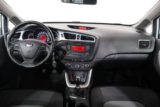 Kia Ceed II с пробегом 2015 года, цена 899 000 рублей, 171000 км, универсал, Автокод Объявления