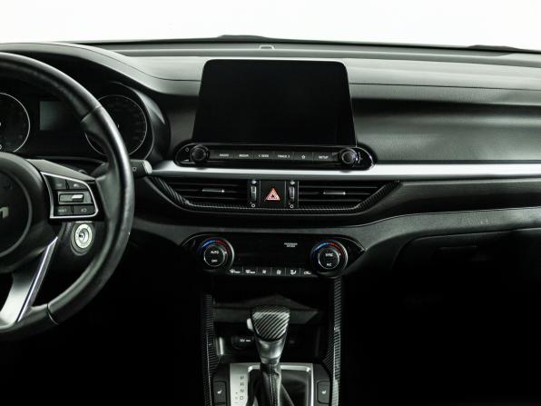 Kia Cerato IV Рестайлинг с пробегом 2021 года, цена 2 269 700 рублей, 19708 км, седан, Автокод Объявления