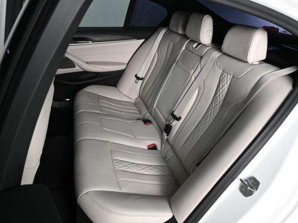 BMW 5 серии VII (G30/G31/G38) с пробегом 2019 года, цена 4 379 000 рублей, 180201 км, седан, Автокод Объявления
