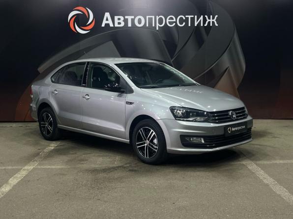 Volkswagen Polo V Рестайлинг с пробегом 2017 года, цена 899 000 рублей, 182145 км, седан, Автокод Объявления