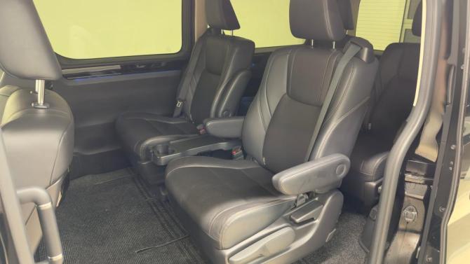 Toyota HiAce H300 с пробегом 2020 года, цена 5 790 000 рублей, 92225 км, минивэн, Автокод Объявления