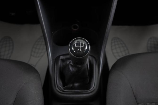 Volkswagen Polo V Рестайлинг с пробегом 2015 года, цена 859 000 рублей, 193000 км, седан, Автокод Объявления