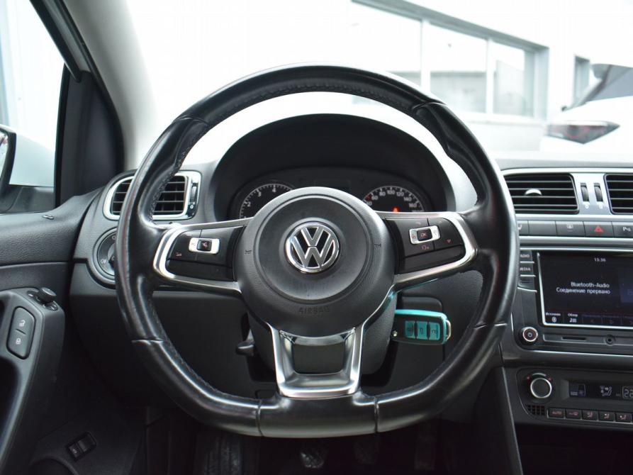 Volkswagen Polo V Рестайлинг Мурманск  - изображение 12