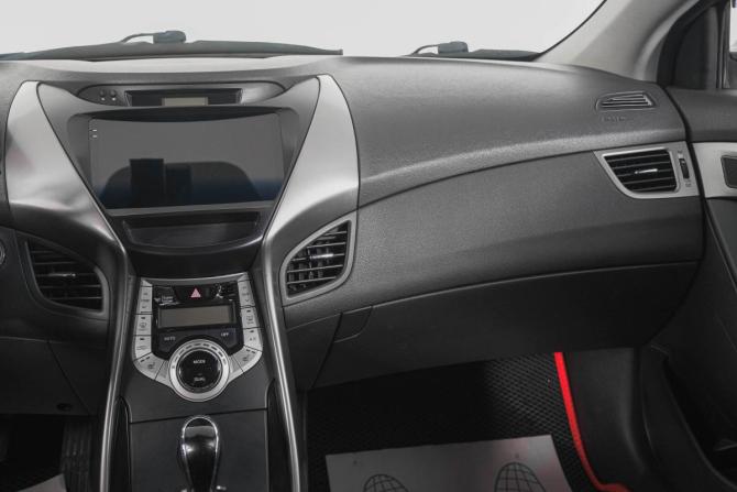 Hyundai Avante V с пробегом 2012 года, цена 949 000 рублей, 219000 км, седан, Автокод Объявления