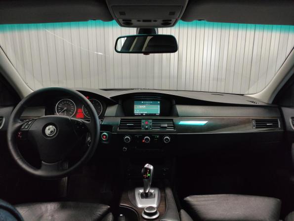 BMW 5 серии V (E60/E61) Рестайлинг с пробегом 2007 года, цена 1 055 000 рублей, 235607 км, седан, Автокод Объявления
