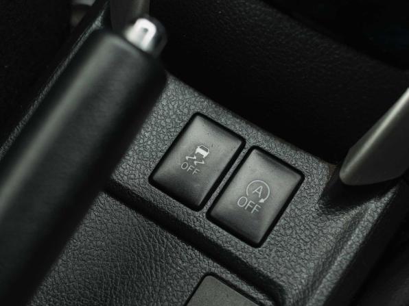 Toyota Corolla XI (E160 E170 E180) Рестайлинг 1 с пробегом 2017 года, цена 1 365 000 рублей, 125489 км, универсал, Автокод Объявления
