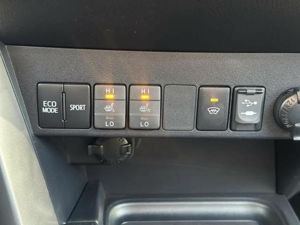 Toyota RAV4 IV (XA40) Рестайлинг с пробегом 2017 года, цена 2 649 000 рублей, 50000 км, внедорожник, Автокод Объявления