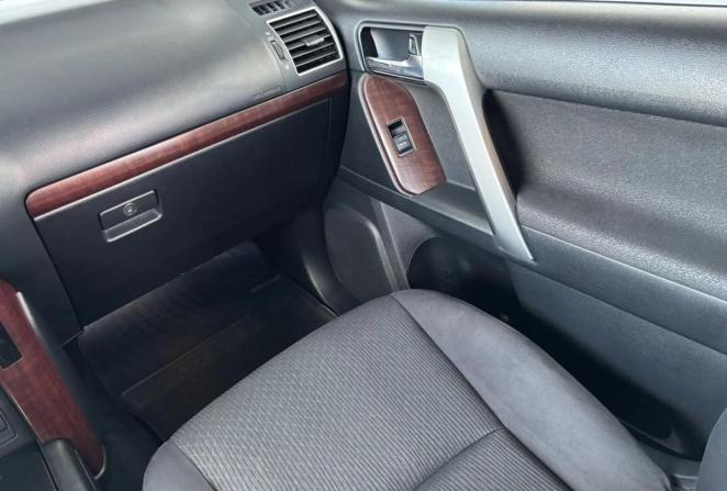 Toyota Land Cruiser Prado 150 Series Рестайлинг 1 с пробегом 2015 года, цена 4 120 000 рублей, 206302 км, внедорожник, Автокод Объявления