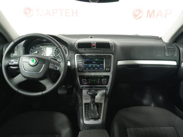 Skoda Octavia II (A5) Рестайлинг с пробегом 2011 года, цена 729 000 рублей, 214316 км, лифтбек, Автокод Объявления