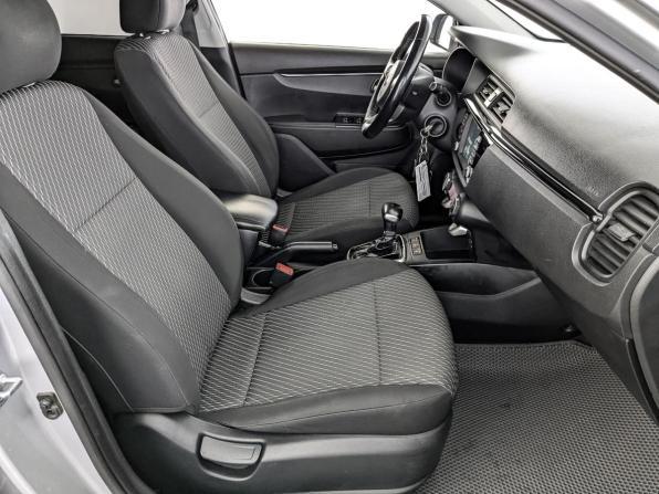 Kia Rio IV с пробегом 2018 года, цена 1 501 500 рублей, 122342 км, хэтчбек, Автокод Объявления