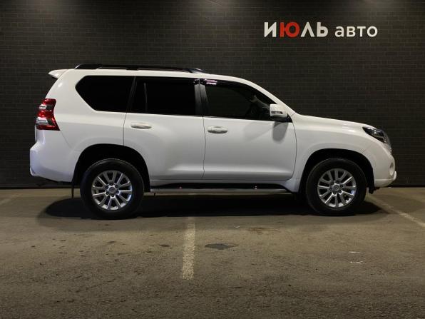 Toyota Land Cruiser Prado 150 Series Рестайлинг 1 с пробегом 2015 года, цена 3 700 000 рублей, 230118 км, внедорожник, Автокод Объявления