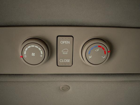 Hyundai Grand Starex I с пробегом 2010 года, цена 2 030 000 рублей, 253827 км, минивэн, Автокод Объявления