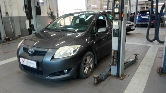 Toyota Auris I с пробегом 2009 года, цена 490 000 рублей, 273798 км, хэтчбек, Автокод Объявления