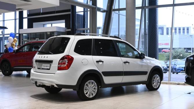 Lada (ВАЗ) Granta I Рестайлинг с пробегом 2022 года, цена 645 000 рублей, 129059 км, универсал, Автокод Объявления