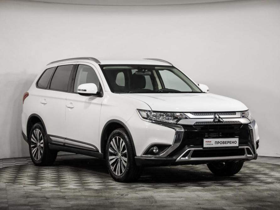 Mitsubishi Outlander III Рестайлинг 3 Санкт-Петербург  - изображение 3