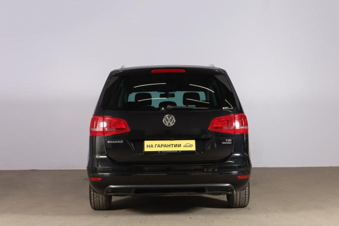 Volkswagen Sharan II с пробегом 2013 года, цена 1 399 000 рублей, 90000 км, минивэн, Автокод Объявления