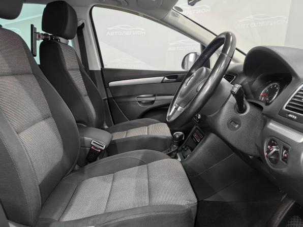 Volkswagen Sharan II с пробегом 2013 года, цена 1 330 000 рублей, 150000 км, минивэн, Автокод Объявления