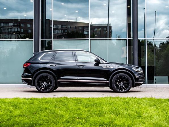 Volkswagen Touareg III с пробегом 2018 года, цена 4 680 000 рублей, 110354 км, внедорожник, Автокод Объявления