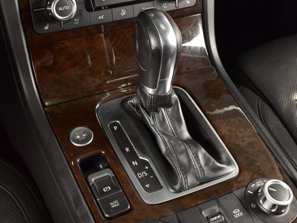 Volkswagen Touareg II с пробегом 2014 года, цена 2 099 999 рублей, 237773 км, внедорожник, Автокод Объявления
